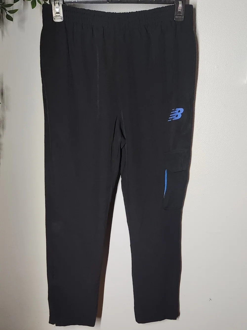 New Balance Black Track Windbreaker Pants with Blue Accents Mens Large
